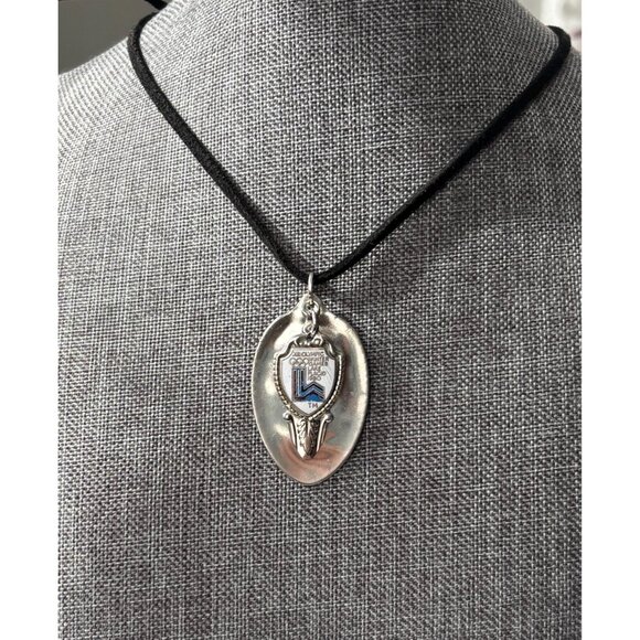 Vintage Souvenir Spoon Pendant Necklace: 1980 Olympic Games Lake Placid - Picture 4 of 8